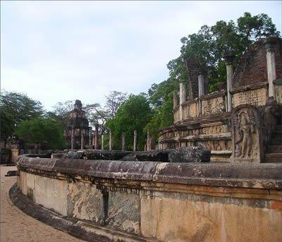 polonnaruwa-temple_0